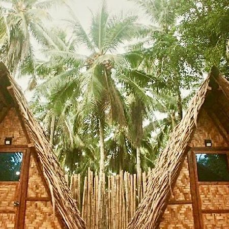 "Triangle Hut" Camp Fuego Siargao Hotel Catangnan Екстериор снимка