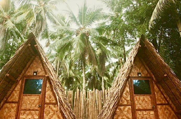 "Triangle Hut" Camp Fuego Siargao Hotel Catangnan Екстериор снимка