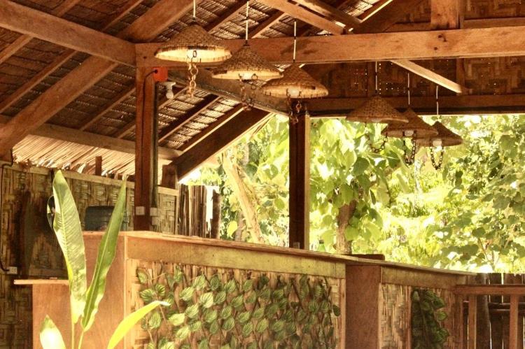 "Triangle Hut" Camp Fuego Siargao Hotel Catangnan Екстериор снимка