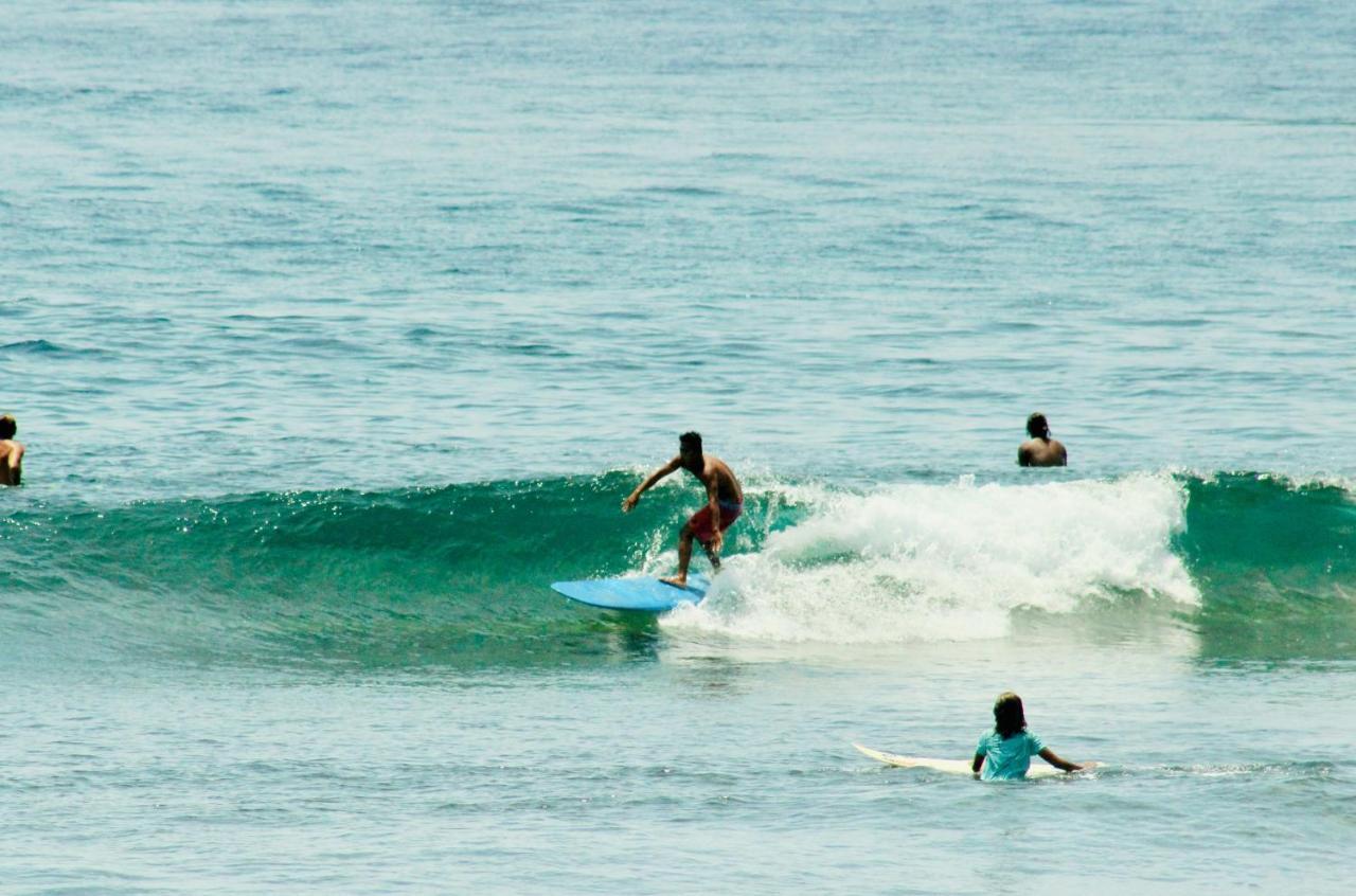 "Triangle Hut" Camp Fuego Siargao Hotel Catangnan Екстериор снимка